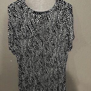Simply Vera Vera Wang Black and White Abstract Blouse